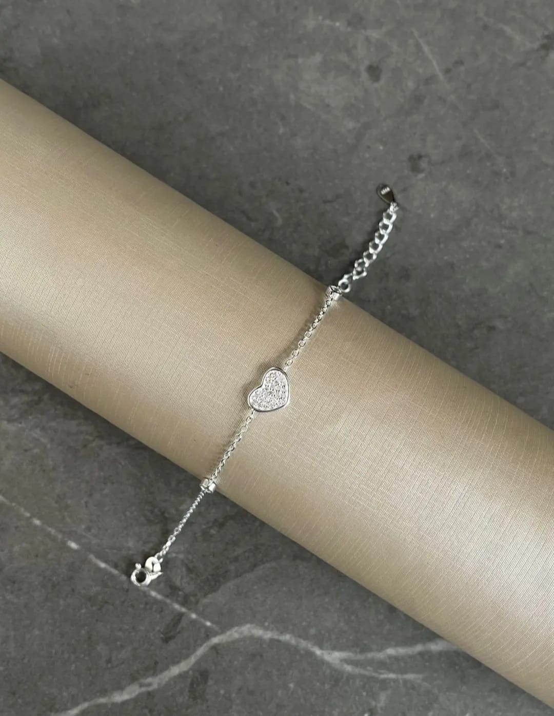 Pulseira coração cravejado c/ pontos de luz em prata 925