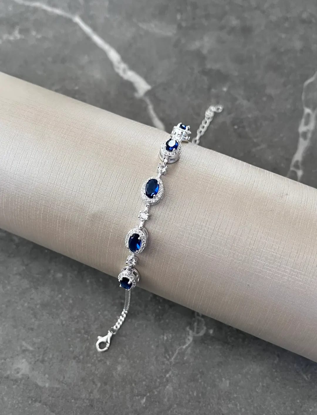 Pulseira Riviera azul luxo oval em prata 925